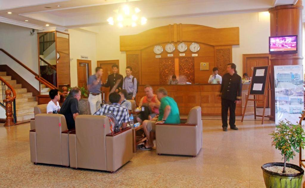 Asia Plaza Hotel Янгон Екстериор снимка