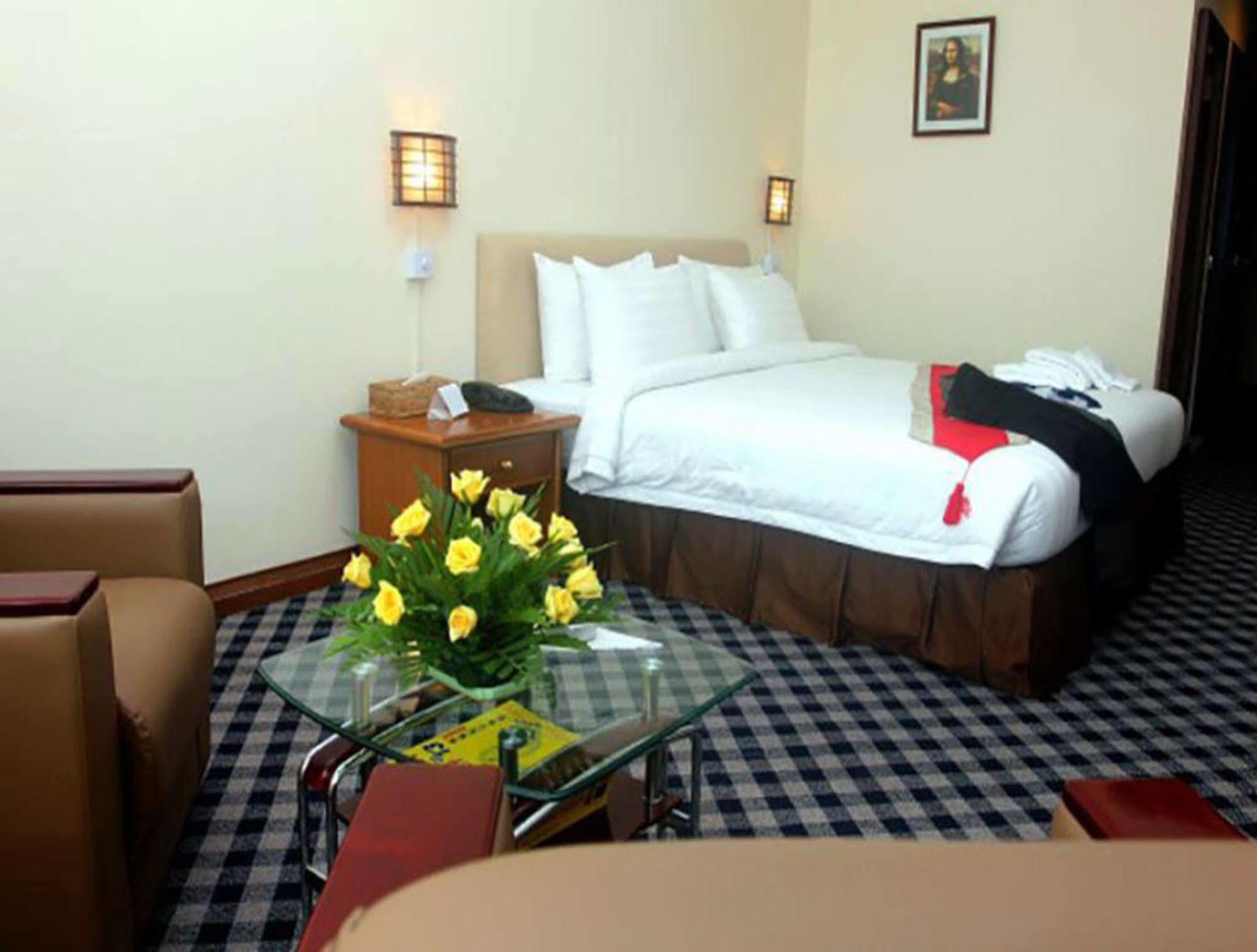Asia Plaza Hotel Янгон Екстериор снимка